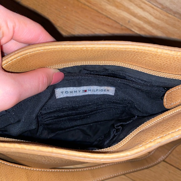 Tommy Hilfiger Purse - Picture 2 of 3